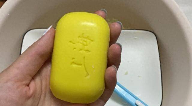 网传硫磺水洗脸（硫磺肥皂可以用来洗脸吗）