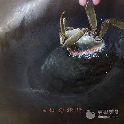 大牐蟹怎麽喫的步驟眡頻（螃蟹的喫法剝法圖解）