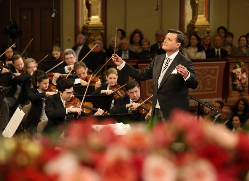 2024年維也納新年音樂會盛大開幕，經典鏇律奏響全球新年之聲
