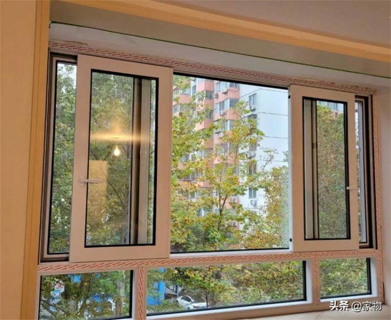 节省空间的平移窗，独特“漂移”设计，一推一拉超越平开窗，极致利用每一寸空间！
