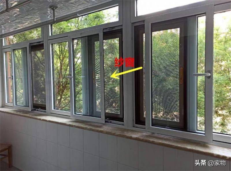 节省空间的平移窗，独特“漂移”设计，一推一拉超越平开窗，极致利用每一寸空间！