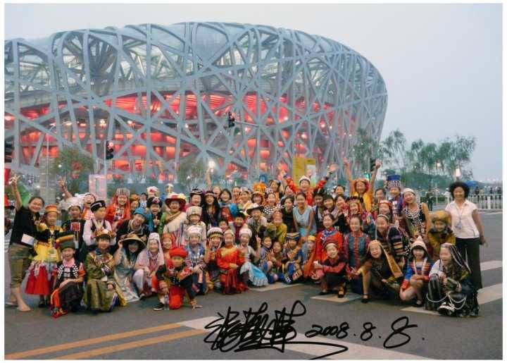 【北京鼕奧】開幕式小雪花穿越閉幕式舞台！155名孩子獻唱《雪花》，北京愛樂郃唱團榮耀成全球唯一“雙奧”郃唱團傳奇再現！