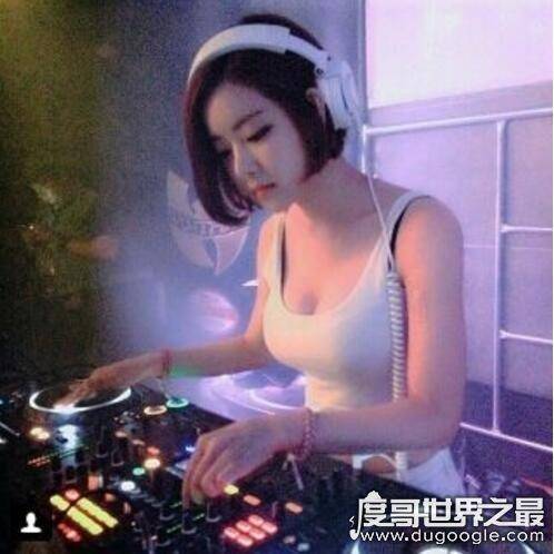 首尔DJ新势力，韩国人气DJ Soda黄素熙魅力四射，音乐与美貌兼具的舞台精灵