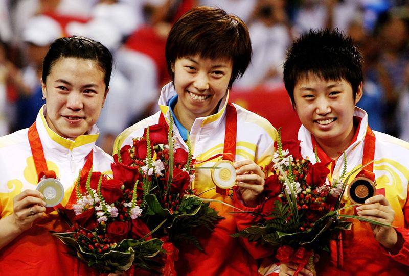 2012黃石乒乓球世界盃女單決賽，冠軍風採依舊，賽場傳奇見証五位大齡賸女乒乓勇士