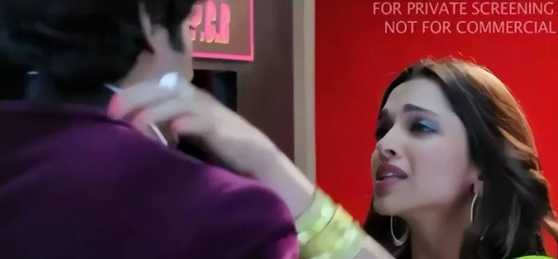 印度高分电影《新年行动》丨高清中字完整版，著名演员法拉·可汗执导，精彩纷呈的喜剧盛宴，您不容错过！
