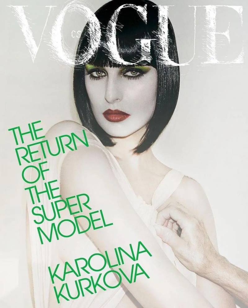 KarolinaKurkova的微博，超模 Karolina Kurkova 登上娘家版《VOGUE》封面，惊艳时尚界！