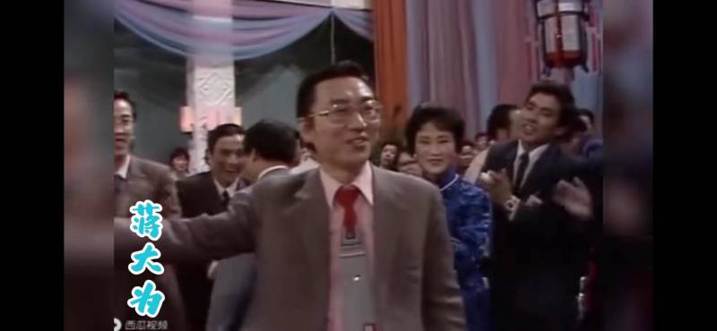 1984年央视春晚高清完整版，经典开场歌曲联唱，八位演员的风采重现，你还记得谁？