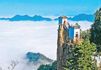 陝西塔雲山景區，雲耑仙境，避暑勝地尋清涼之旅啓程鎮安。