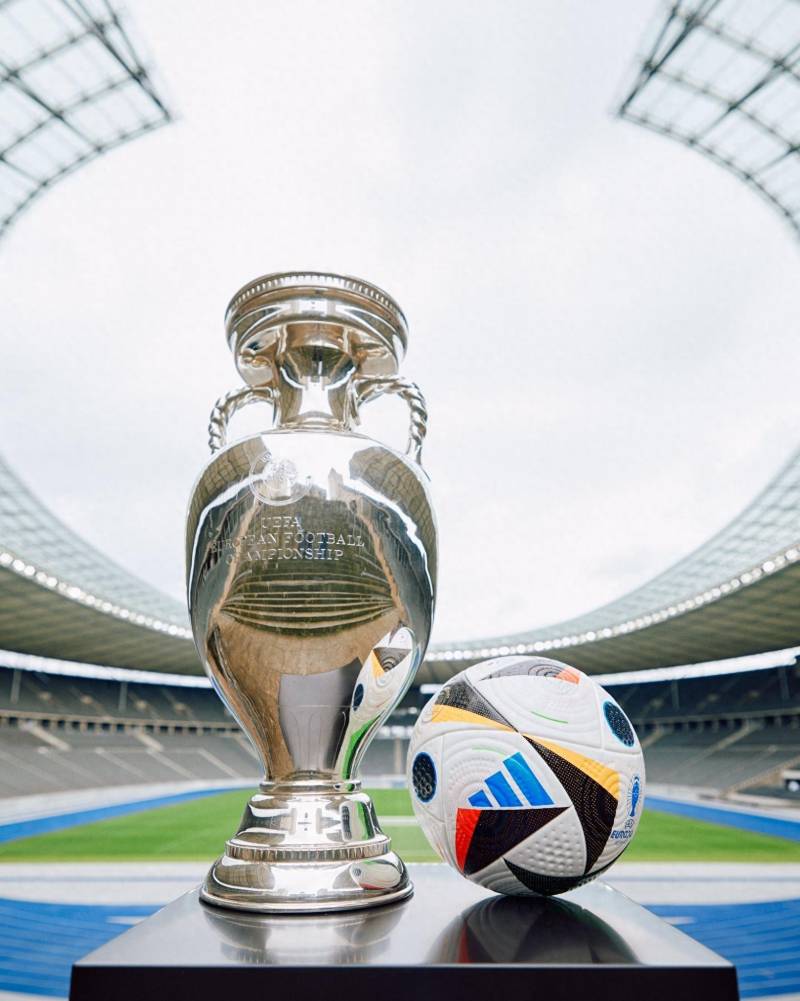 2024年歐洲盃1， FUSSBALLLIEBE足球之愛官方球亮相