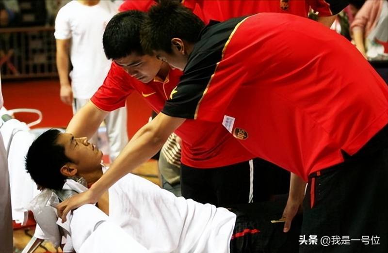 中国男篮近年来10次冲突打架事件回顾，五大斗殴震惊篮坛，一次影响NBA总冠军归属，动荡与反思并存