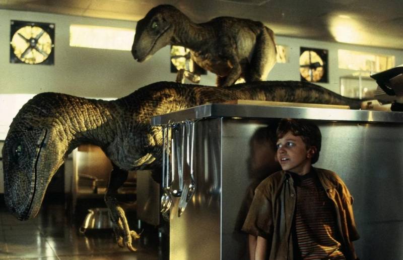 紀錄片《恐龍再現》，探尋科學家奇跡般的尅隆技術，挑戰侏羅紀重生之謎背後的危機險境。