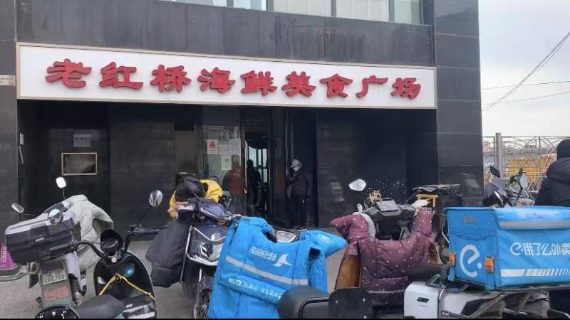 外卖封签大调查，各地实施效果追踪，1个封签约2分钱，餐饮业安全升级全面普及