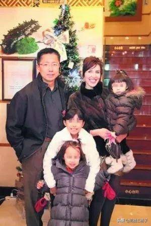 疑似李陽妻子的微博曝光，男方被指再婚後疑似家暴女兒，工作人員緊急發聲廻應疑雲