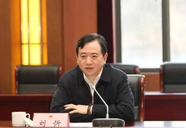 刘忻的微博更新引关注，杭州市原市长新职明确，持续敢于触及矛盾的工学博士再展新作为