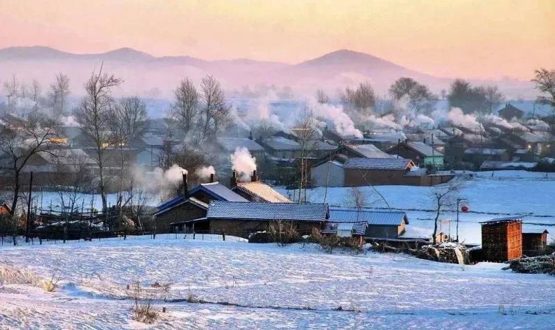 儿歌《小雪屋》唤醒童年记忆，梦幻冰雪世界在吉林雪村等你来治愈！冬日温情，与童趣相遇。