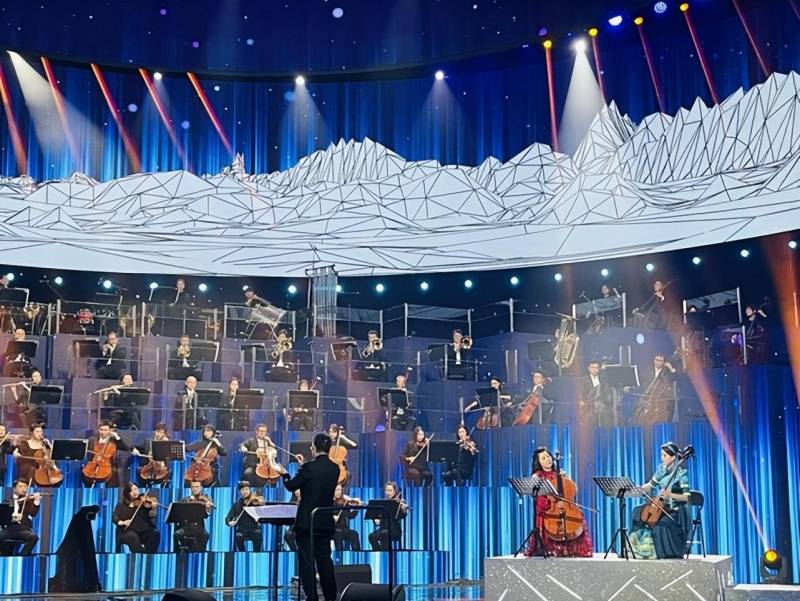 国际华乐杯民族器乐大赛，内蒙古苏尔格夺马头琴金奖