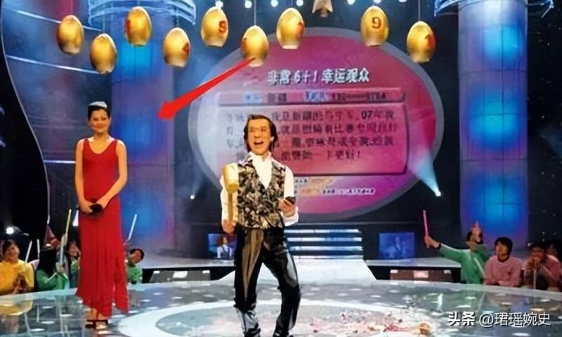 2011CCTV模特电视大赛的微博回忆，当年青涩少女追梦，今朝闪耀国际T台的国际超模新星