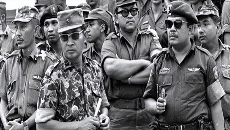 印尼排華大屠殺真實影像揭秘，1965年血腥往事，探尋50萬華人悲慘命運背後的真相與黑手