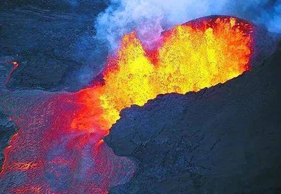 太平洋上的神奇火山岛，揭秘夏威夷火山奇观，探寻地球脉动的脉搏