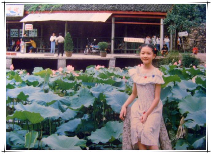 钱芳的微博视频，揭秘“实力派女演员”的戏剧人生，与圈内外两大知己的不解之缘