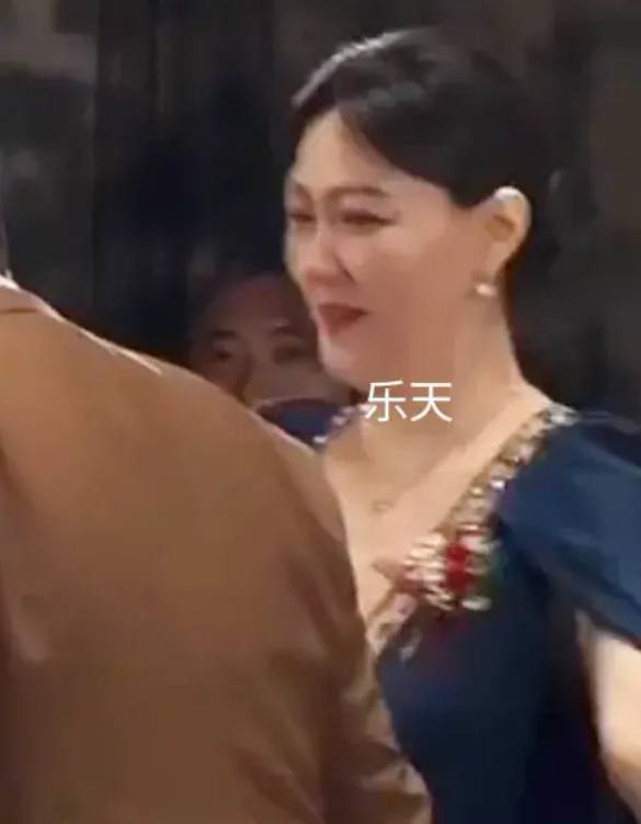 马明宇马儿的微博，川足名宿家庭喜事，女儿妞妞出嫁，前妻乐天温馨出席祝福满满