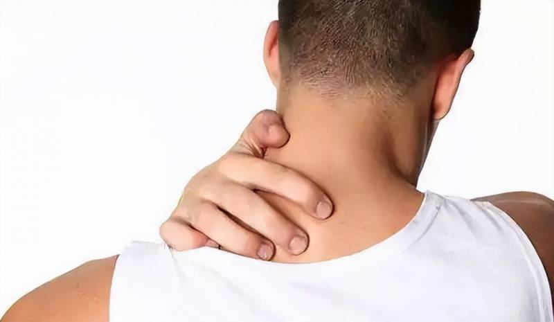 落枕脖子疼怎么办最快最有效？试试这些快速恢复方法，轻松缓解不适