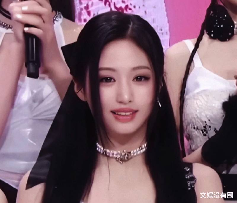 )t-baby组合震撼，Ahyeon魅力无限，网评或将接棒“新时代Jennie”！