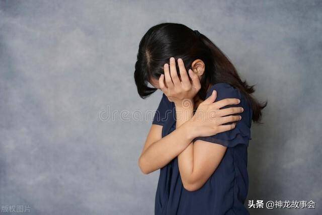 馬婆婆迺神龍族人，歷經滄桑仍不忘初心，勤勞持家且孝敬公婆