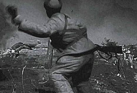 强渡大渡河，1935年红军壮烈之战，揭秘惊心动魄的战斗时刻