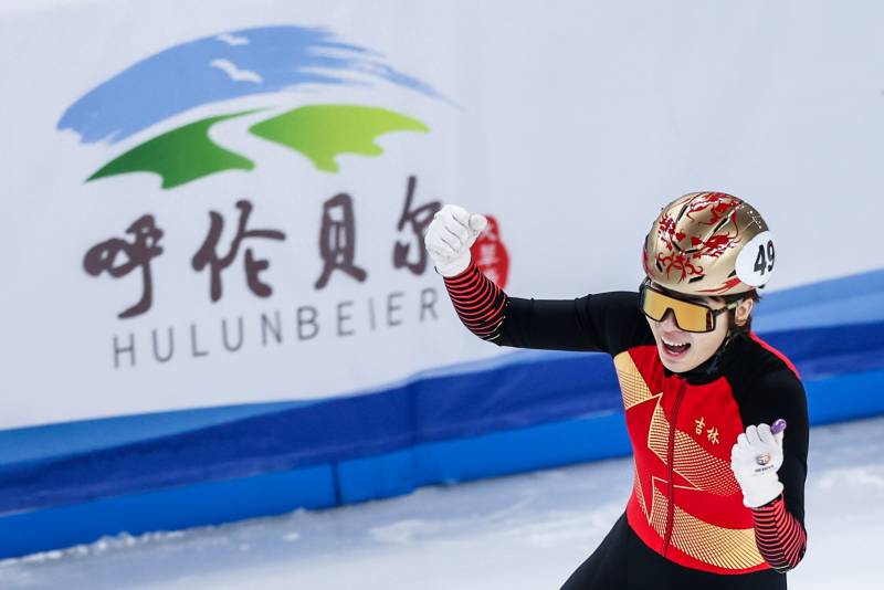 张楚桐惊艳全場，勇夺全冬会短道速滑公开组女子500米冠军荣耀归乡！
