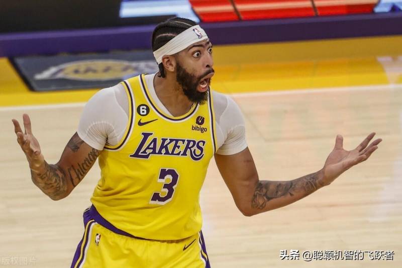 AnthonyDavis的微博，湖人新王賽場風採與日常生活分享，NBA全明星球員的精彩時刻