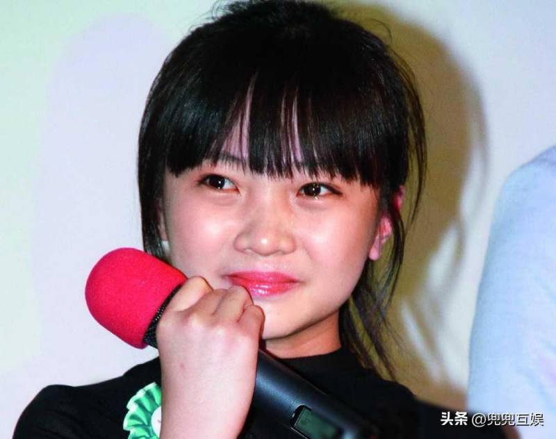 林妙可微博再引熱議，這個小女孩怎麽了？