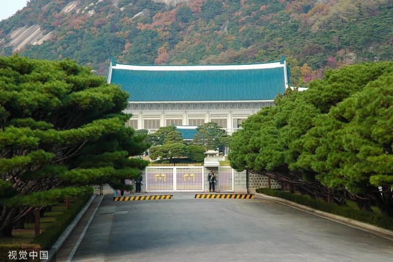 韩版宫，青瓦台变身，韩国不效仿波旁王朝