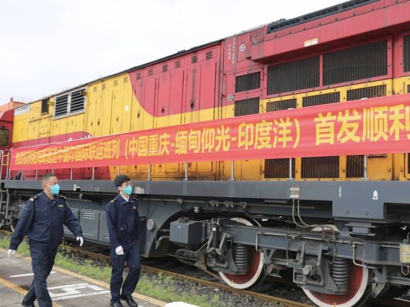 海陸QQ，中緬印國際聯運班列重慶首發，助力海洋陸地新通道