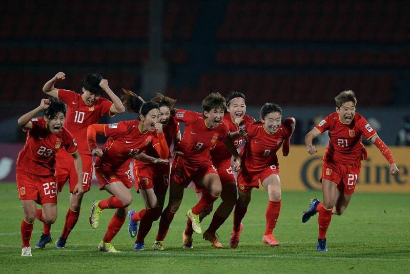 中國女足的微博，振奮人心！女足姑娘們勇奪亞洲盃冠軍，爲國家爭光！ #女足亞洲盃# #冠軍榮耀#