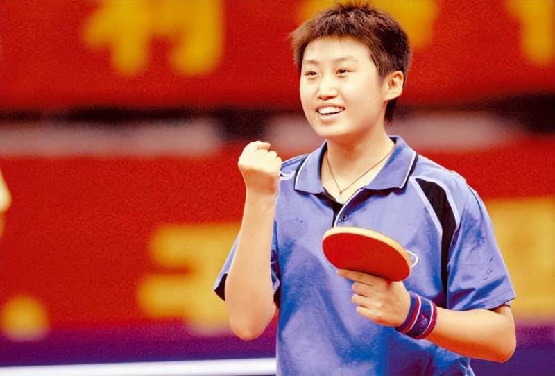 2012黄石乒乓球世界杯女单决赛，冠军风采依旧，赛场传奇与人生剩宴的五位大龄女神