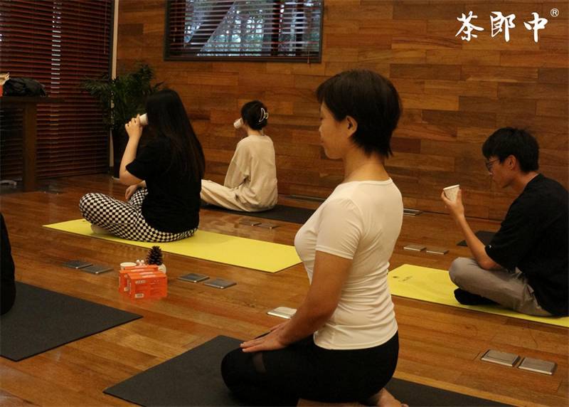 Yoga Alliance的微博，攜手多普泰制葯，【茶郎中】引領健康新潮流，共築身心養生新方式