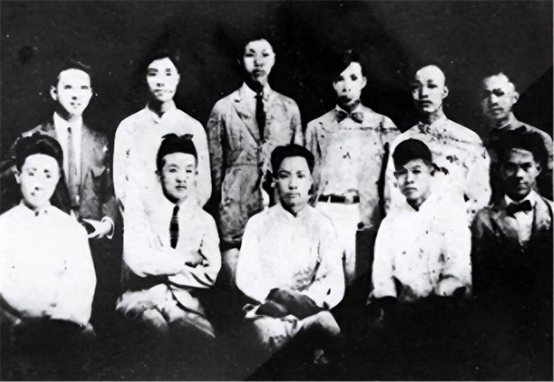 首次披露的李硕勋狱中自述档案，军委书记父辈的坚韧与传承