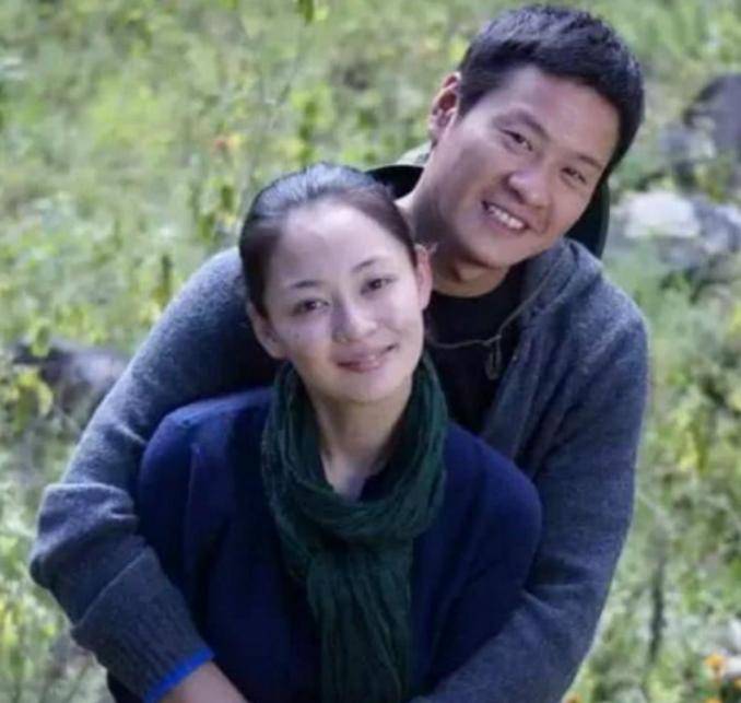 陈实，与前夫连奕名离婚13年，各自精彩的生活轨迹