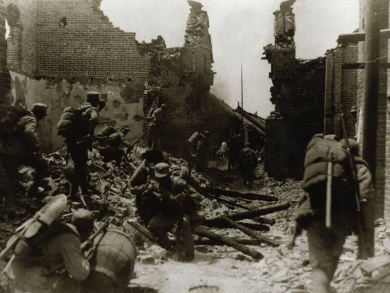台儿庄1938，中国29万勇士浴血奋战，伤亡5万，歼灭日军数量惊人！