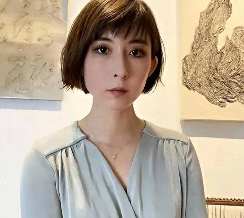 华裔女艺术家王佳怡，跨界绘画，惊艳欧美