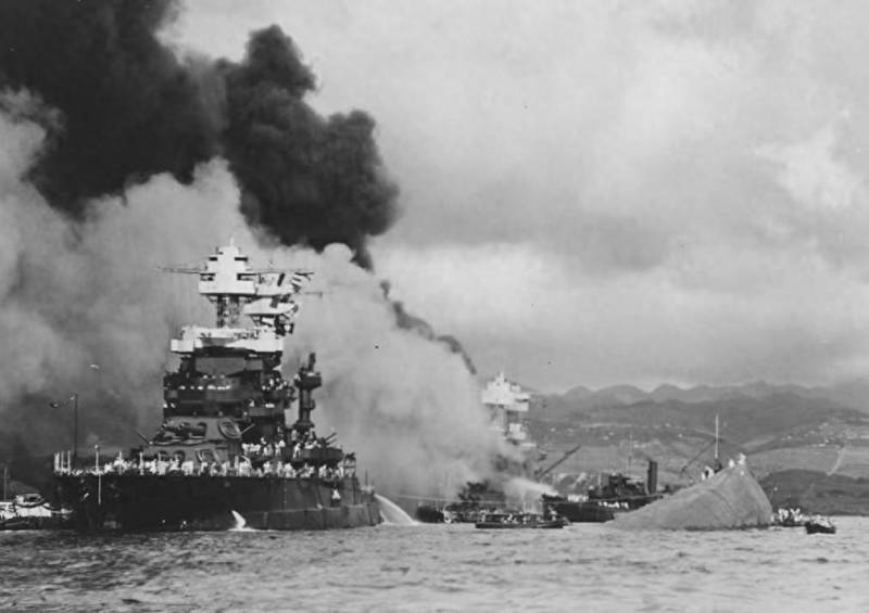 环太平洋军演实战演练，日本驱逐舰实弹击落美军战机背后