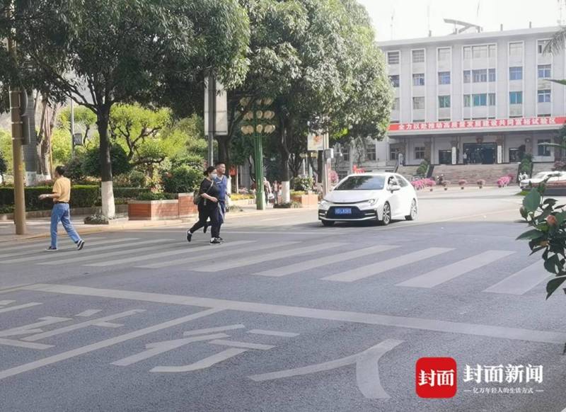 攀枝花市第七高级中学校微博，教育春风化雨，培育交通文明新风尚