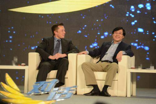 联想CEO杨元庆调侃马斯克，七年前视频片段引热议