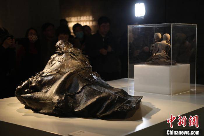 法國傳奇卡帕薩，古堡藝廊珍品在上海展出