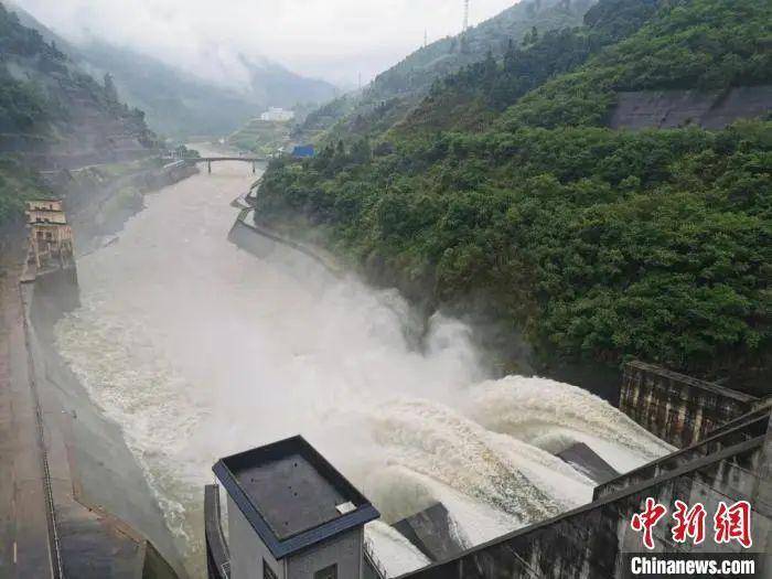 洪峰的微博，廣東全力應對北江下遊洪水挑戰