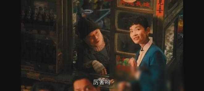 杨幂与父亲温馨互动，新电影首映，父女情深感谢粉丝