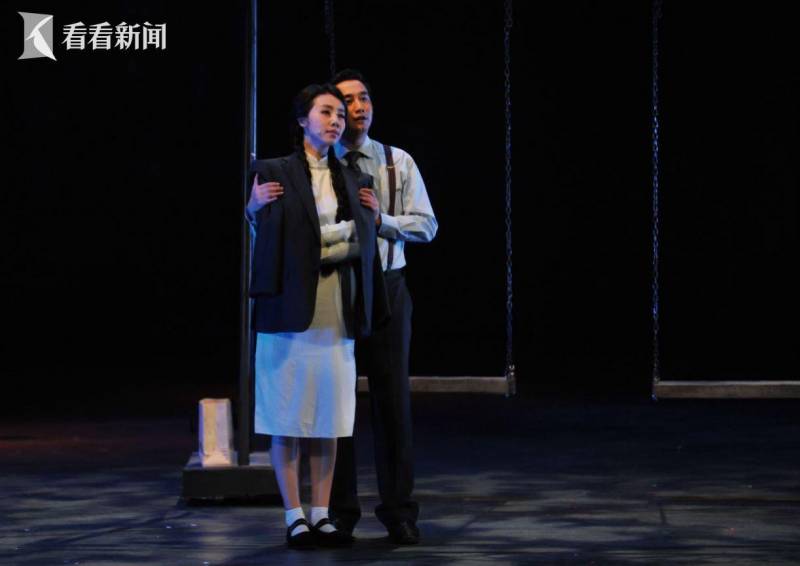 何炅主演再现经典 《暗恋桃花源》深情演绎