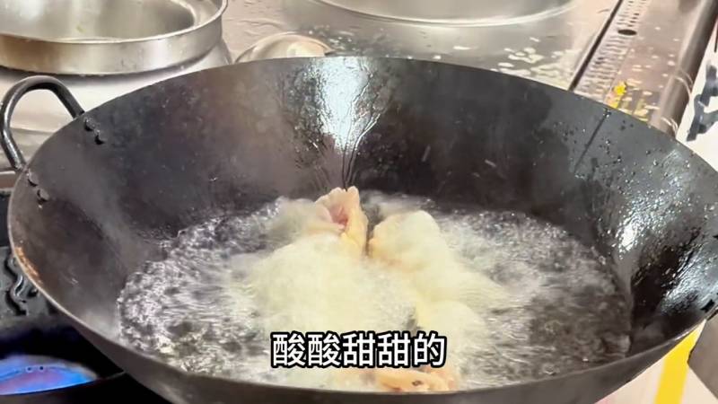 广州新东方烹饪学校微博视频，#新东方烹饪学校# 美味课堂现场直击