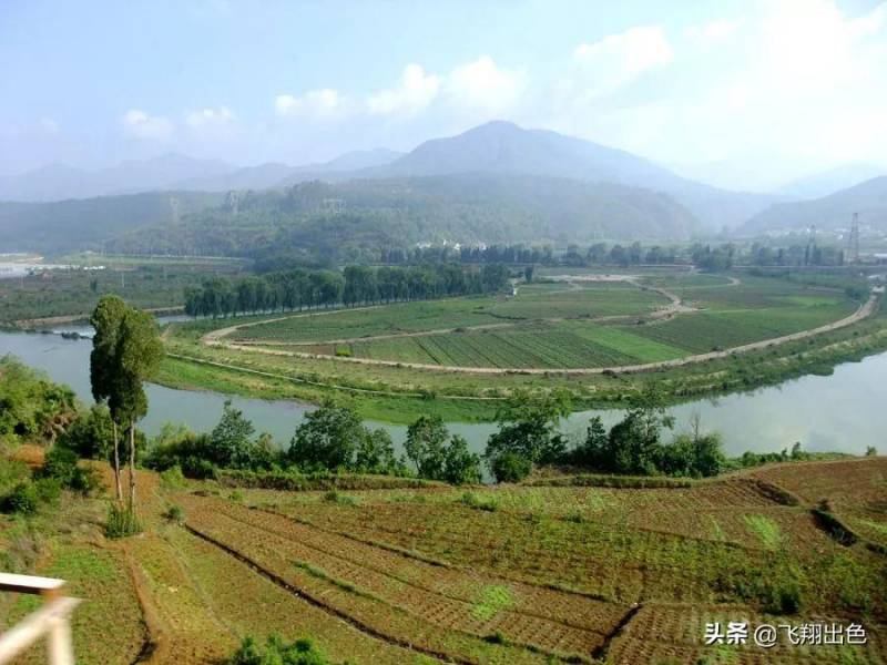 海子铁路网微博丨沿海南线，探寻风光无限的沿海美景之路